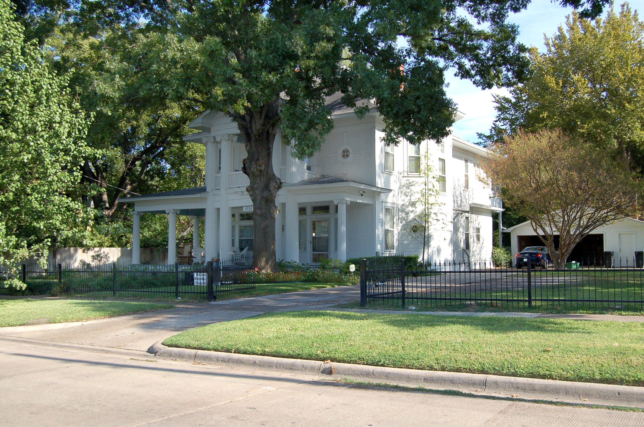 Home in the Carriage Historical District in Corsicana, TX