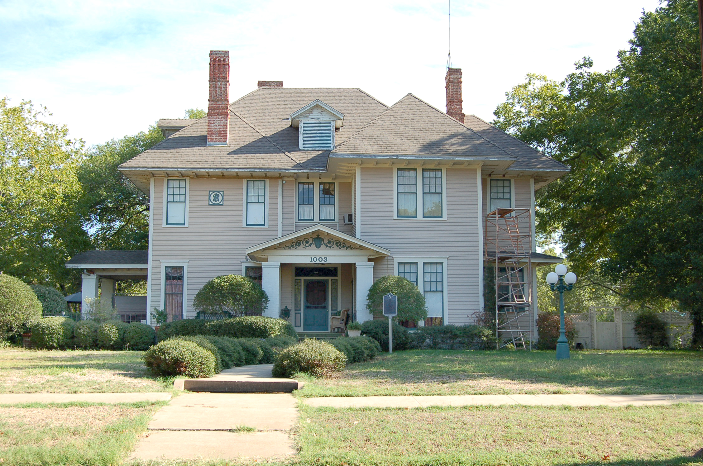 Home in the Carriage Historical District in Corsicana, TX