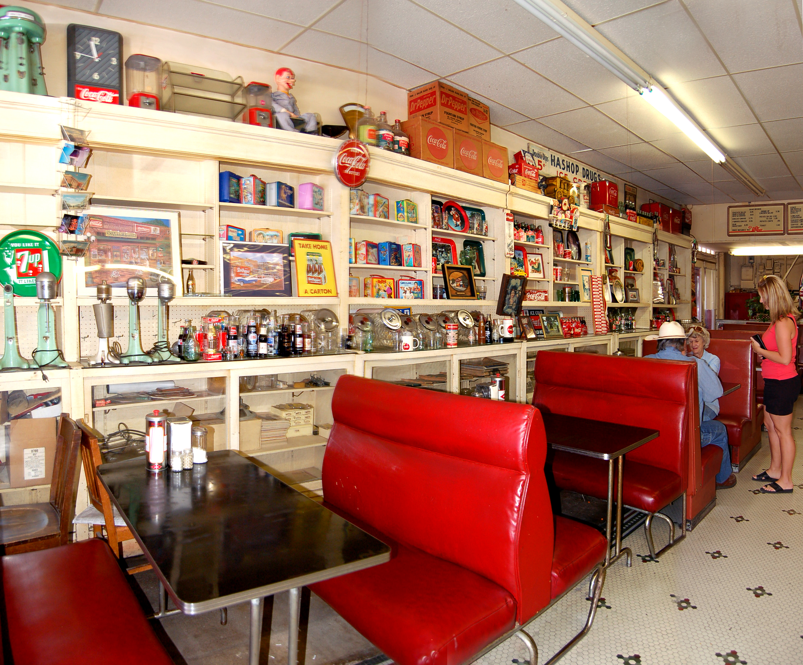 Interior of Dee's Place in Corsicana, TX